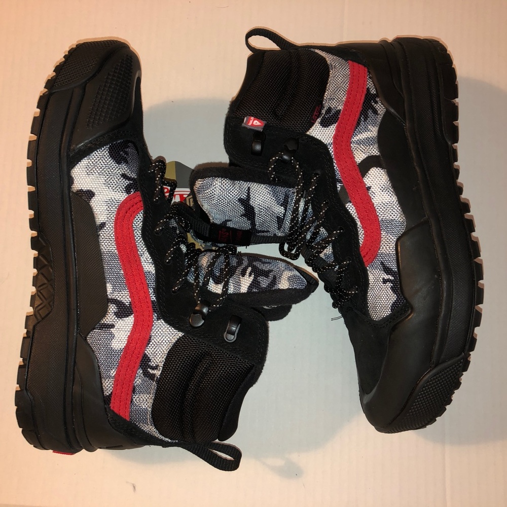 VANS ULTRA RANGE EXO HI MTE-2 Arctic Camo Black Men's Sz 8.5 NWT red black gray - Picture 7 of 9